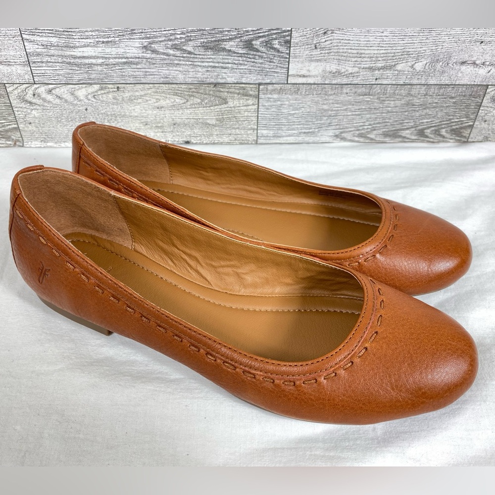 Frye Size 8.5 Cognac Brown Leather Classic Regina Stitched Ballet Flats